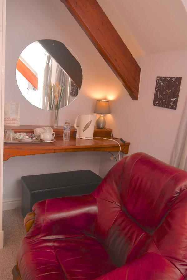 The Old Board School Guest House St Clears Bagian luar foto