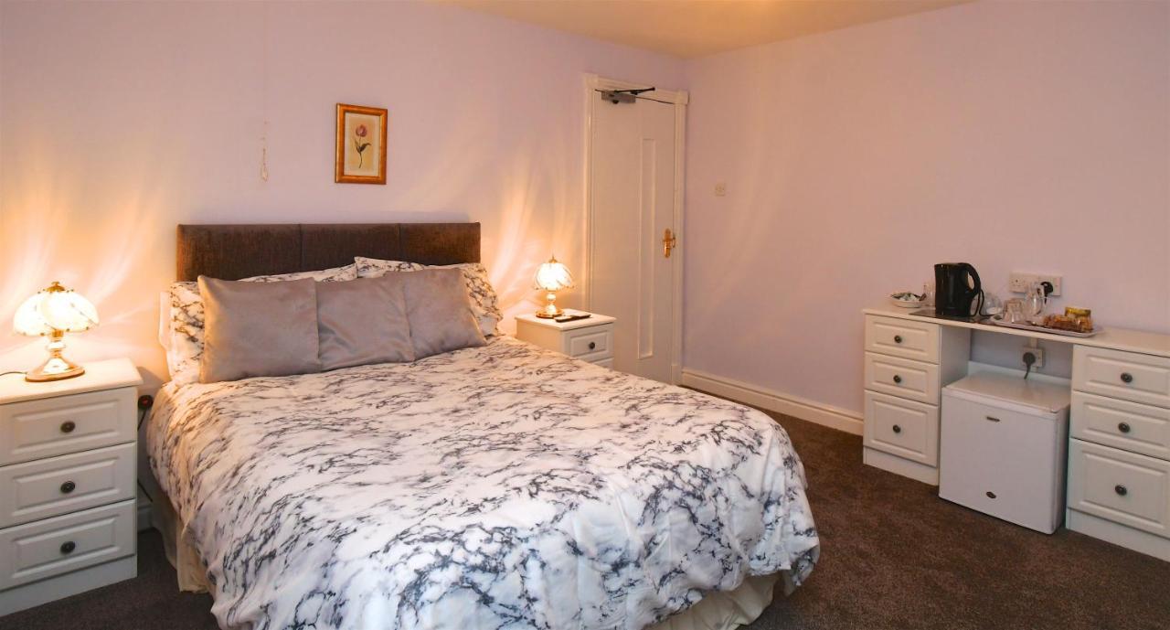 The Old Board School Guest House St Clears Bagian luar foto