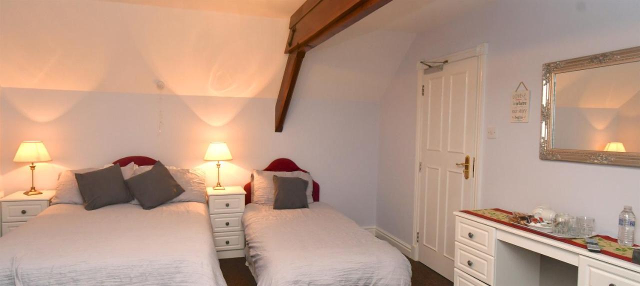 The Old Board School Guest House St Clears Bagian luar foto