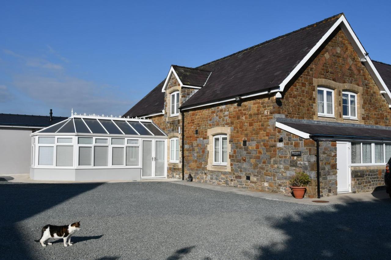 The Old Board School Guest House St Clears Bagian luar foto